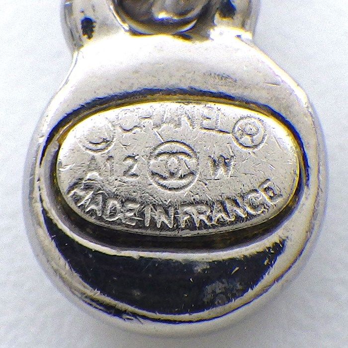 CHANEL Coco Mark Logo Necklace with Rhinestones - Exquisite Craftsmanship