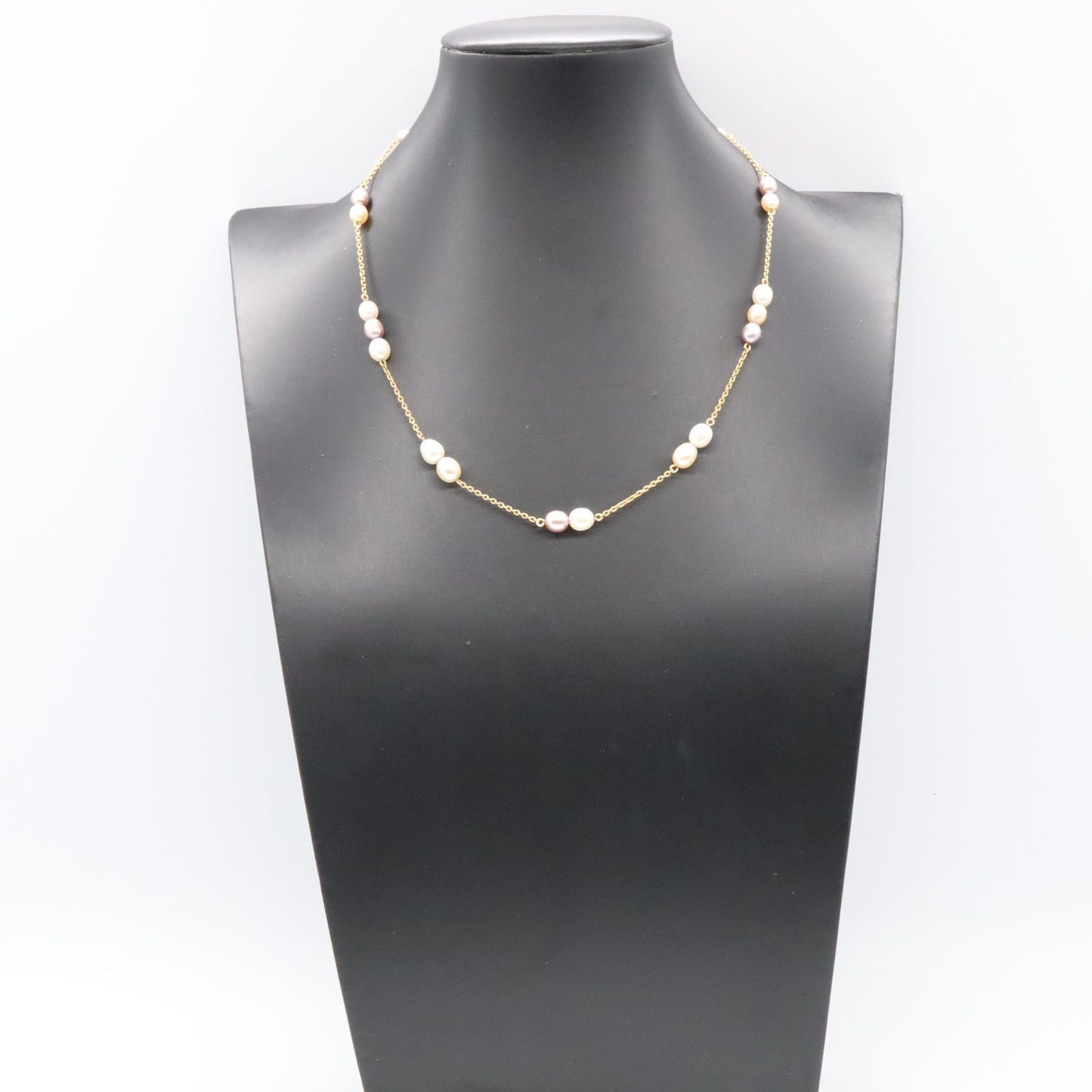 TASAKI Pearl Necklace in K18 Yellow Gold - Exquisite Elegance
