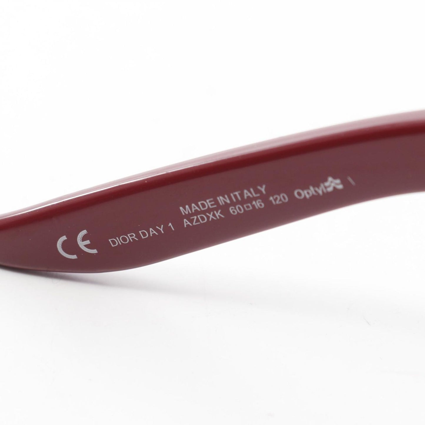 Christian Dior DIOR DAY1 Sunglasses in Bordeaux - Timeless Elegance