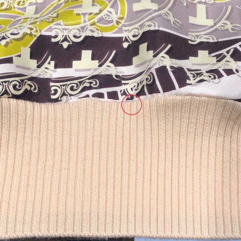 HERMES Twill Reine Short Sleeve Silk Knit - Exquisite Craftsmanship