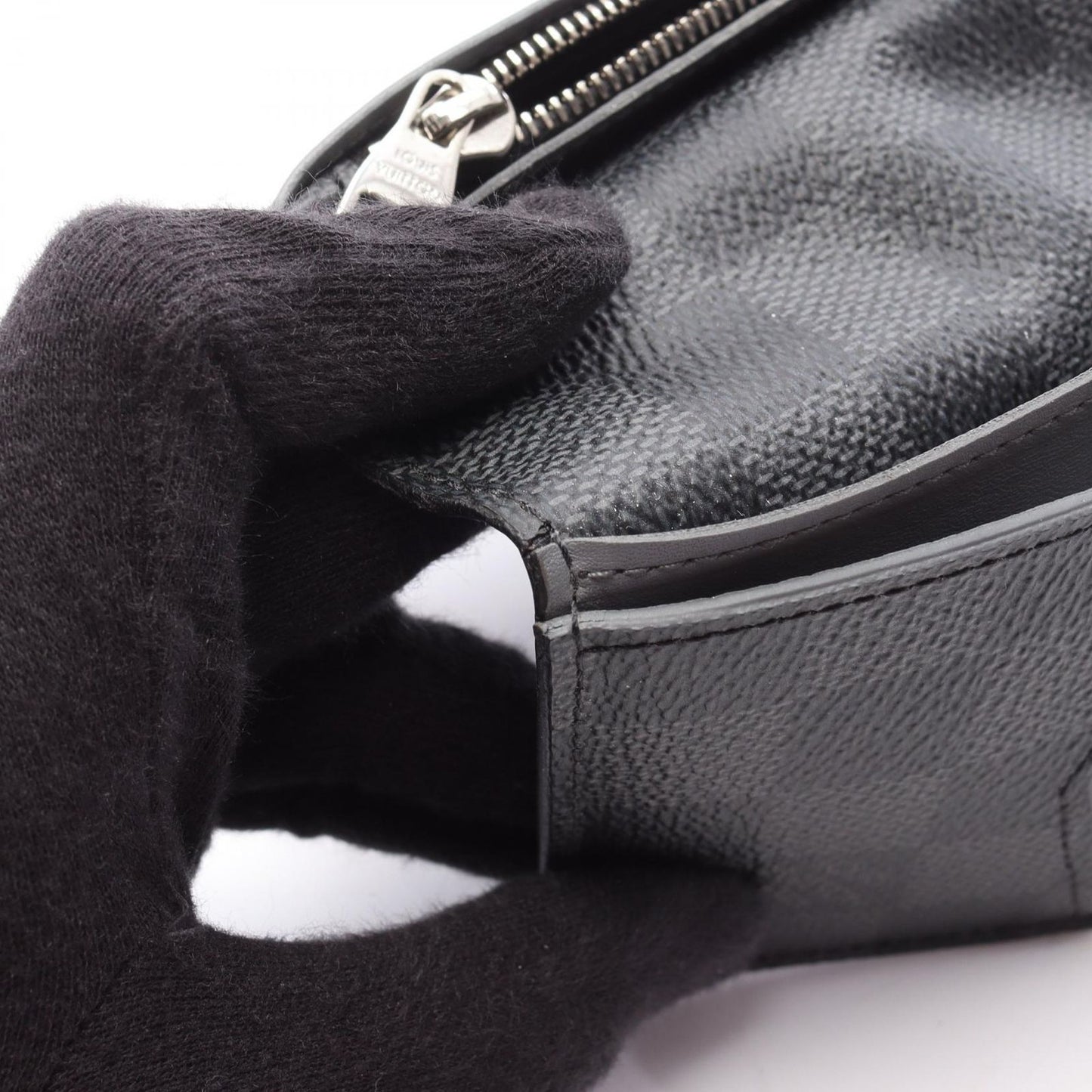 LOUIS VUITTON Portefeuille Brazza Damier Graphite Stripe Wallet