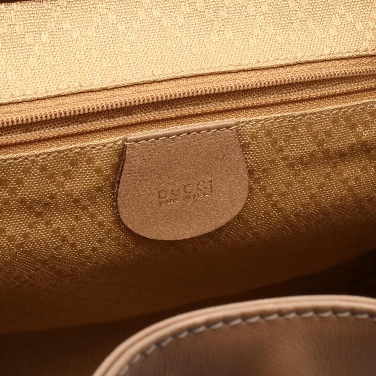 GUCCI Bamboo Backpack in Beige Leather - Timeless Elegance