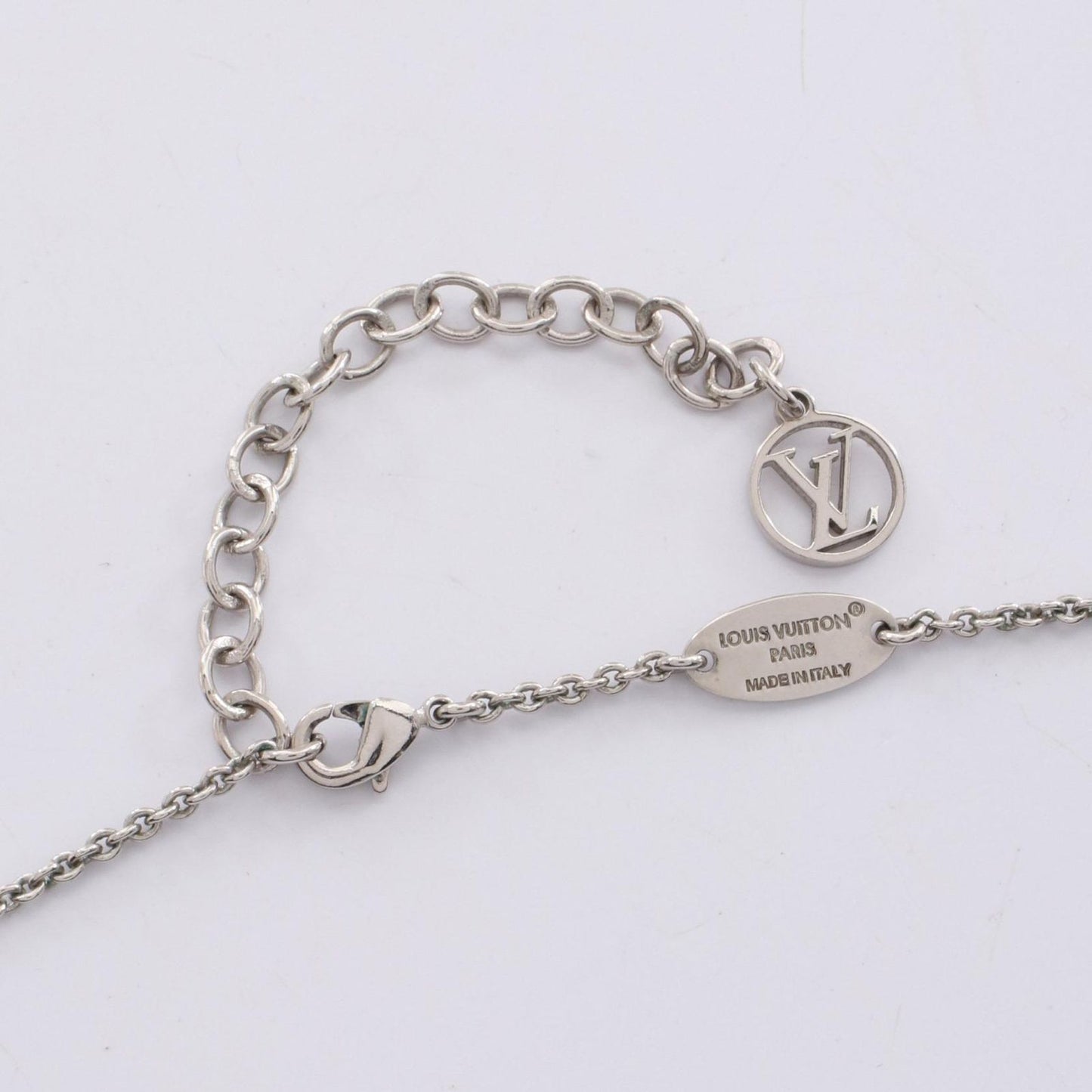 Louis Vuitton Essential V Necklace in Stainless Steel - Exquisite Craftsmanship