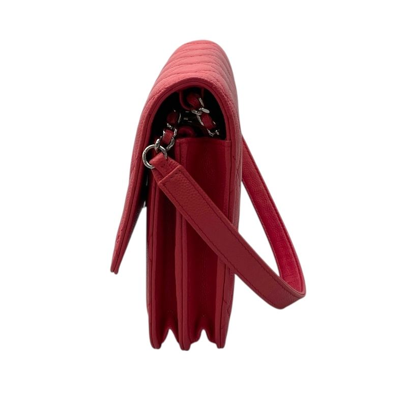 CHANEL Matelassé Chain Shoulder Bag in Pink Caviar Leather