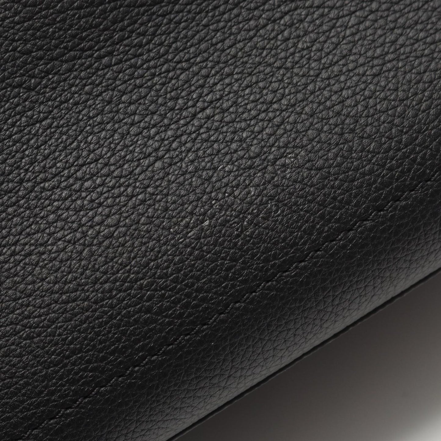 Louis Vuitton Lockme Ever Mini Handbag - Noir Leather