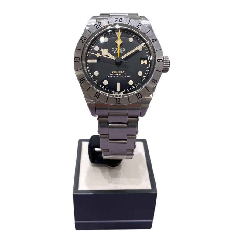 TUDOR Black Bay Pro 79470 - Exquisite Men's Automatic Watch