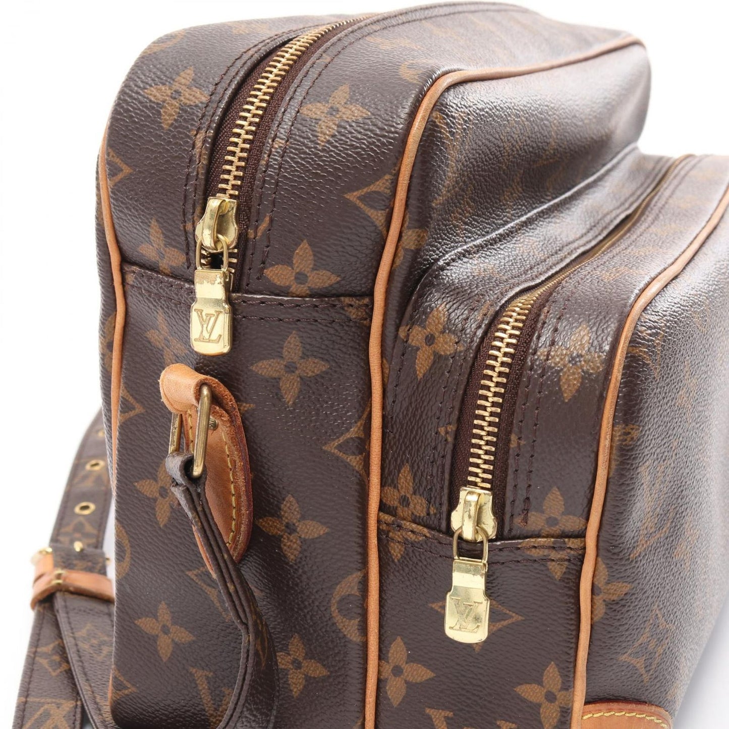 Louis Vuitton Nile Shoulder Bag M45244 - Timeless Elegance