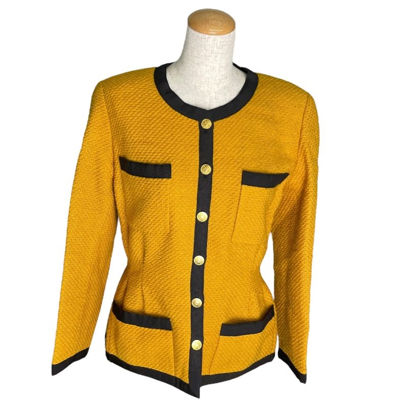 CHANEL Vintage No-Collar Tweed Jacket in Yellow - Timeless Elegance
