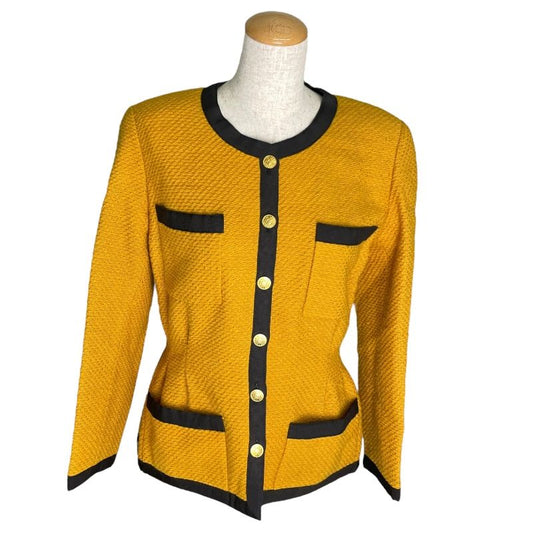 CHANEL Vintage No-Collar Tweed Jacket in Yellow - Timeless Elegance