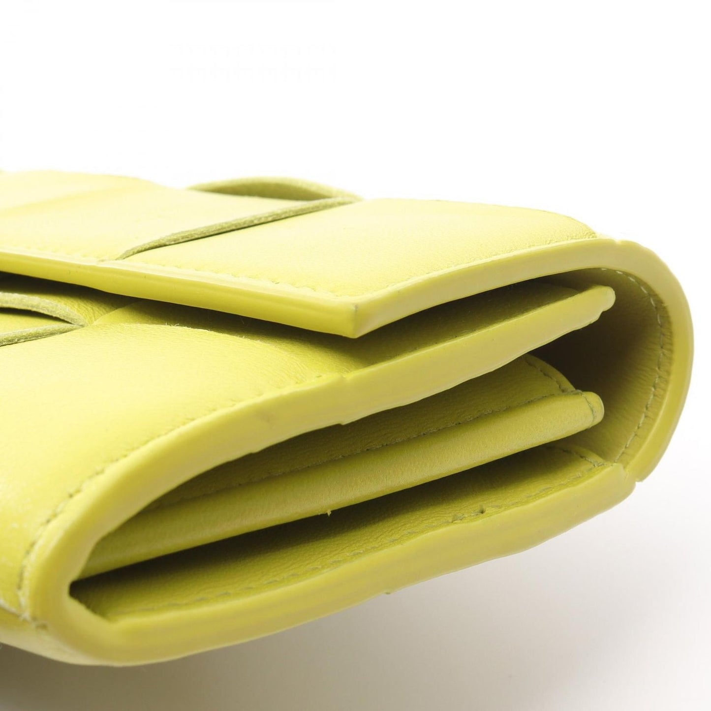 Bottega Veneta Maxi Intrecciato Leather Wallet in Yellow Green