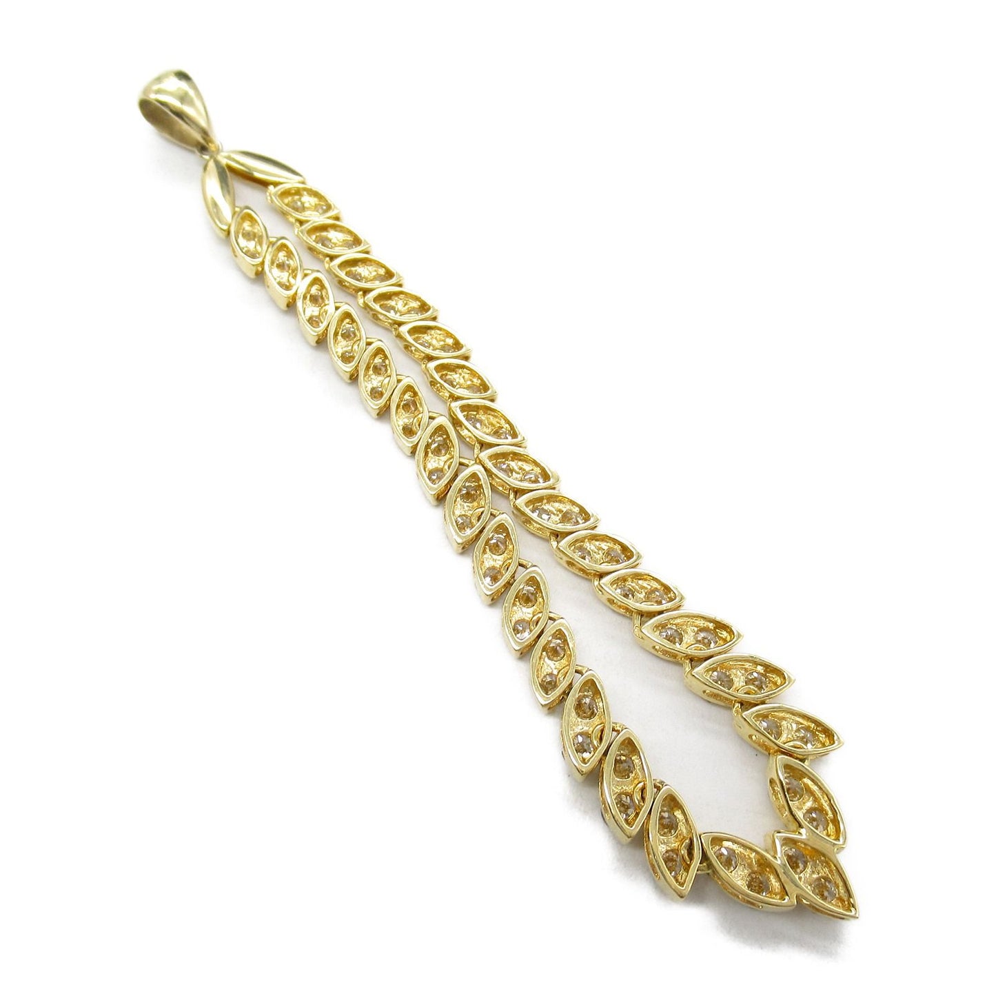 Exquisite K18 Yellow Gold Diamond Pendant - 9.1g Luxury Jewelry