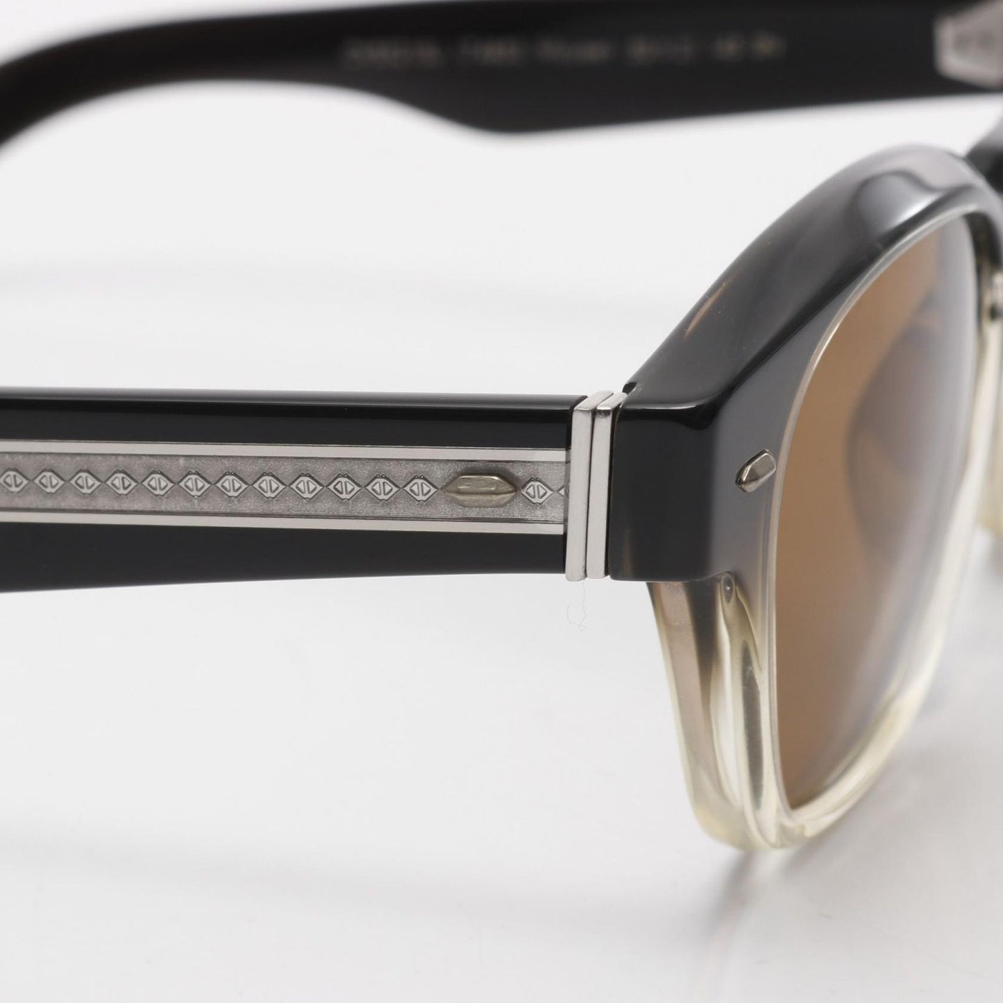 OLIVER PEOPLES MAYSEN OV5521SU Sunglasses - Timeless Elegance