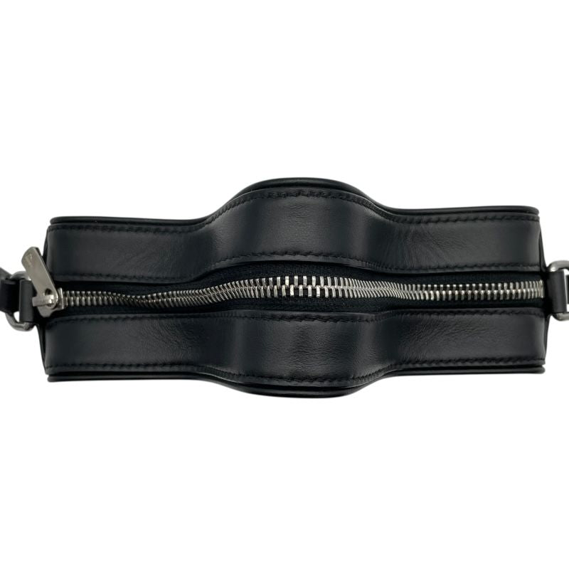 CELINE Small Étoile Shoulder Bag in Black Calfskin - Timeless Elegance