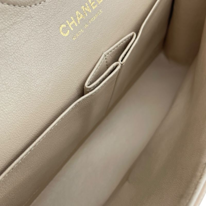 CHANEL Matelassé 25 Beige Caviar Leather Shoulder Bag