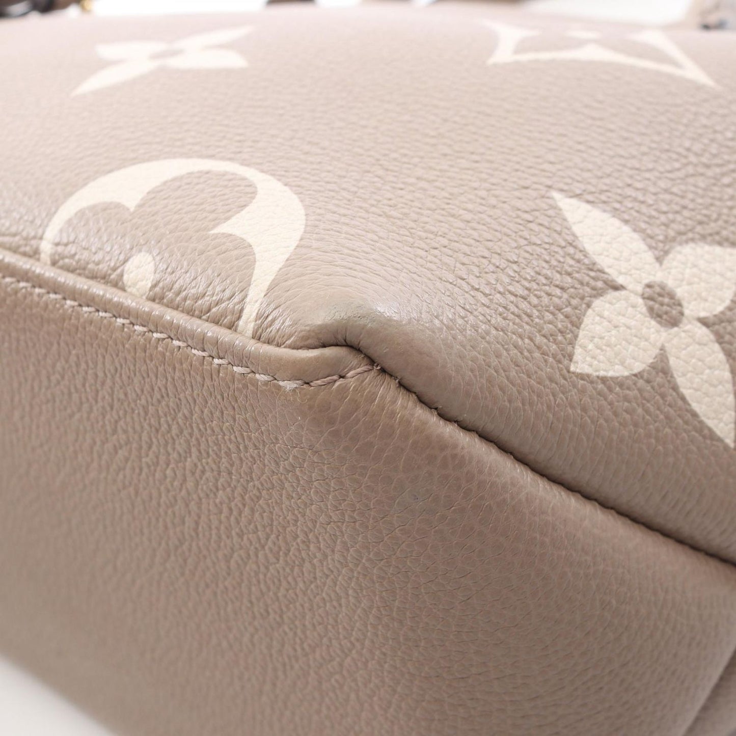 Louis Vuitton Petit Palais PM Monogram Empreinte Handbag - Cream