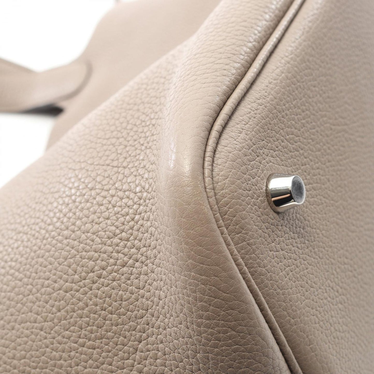 HERMES Picotin Lock MM Handbag in Turtledove Gray - Exquisite Craftsmanship