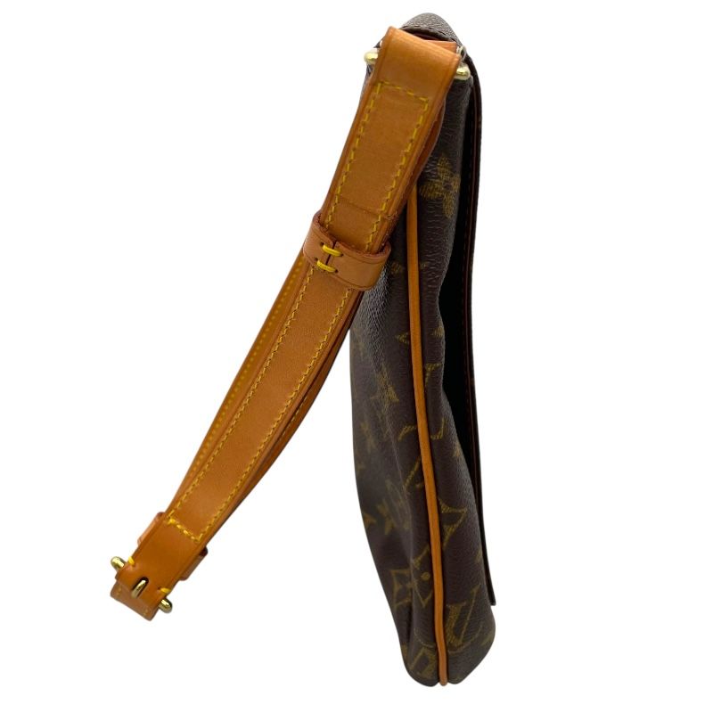 Louis Vuitton Musette Salsa Short Monogram Canvas Shoulder Bag