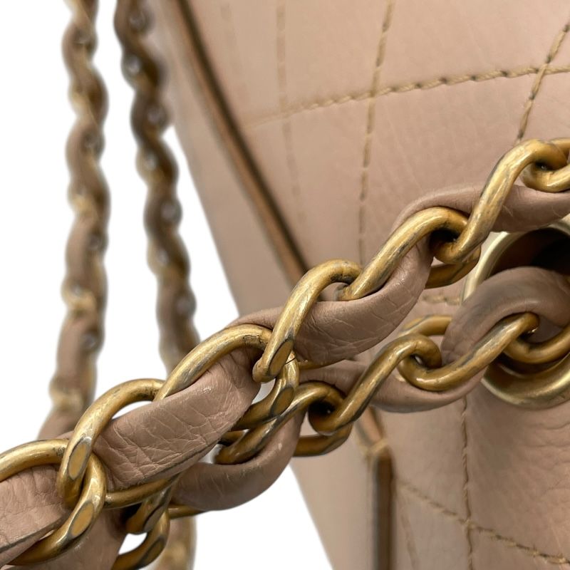 CHANEL Matelassé 25 Beige Calfskin Shoulder Bag - A01112
