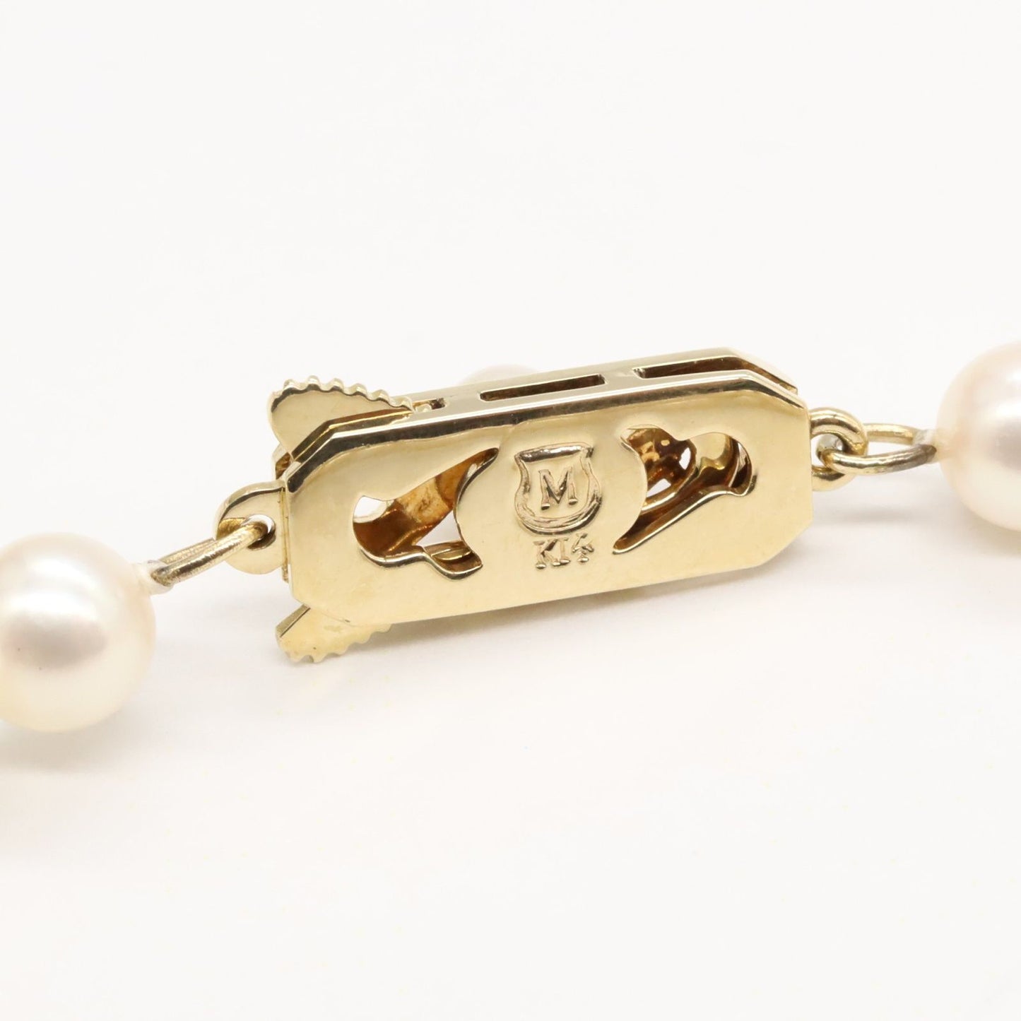 MIKIMOTO Long Pearl Necklace - Exquisite Elegance