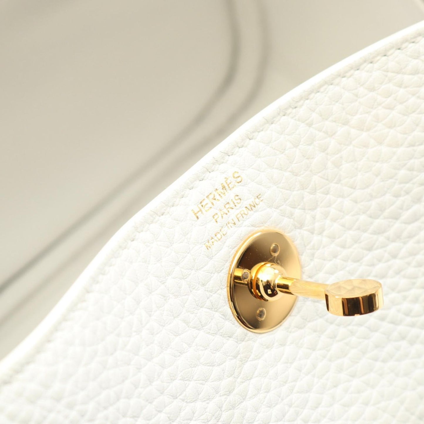 HERMES Lindy Mini Shoulder Bag in New White - Exquisite Craftsmanship