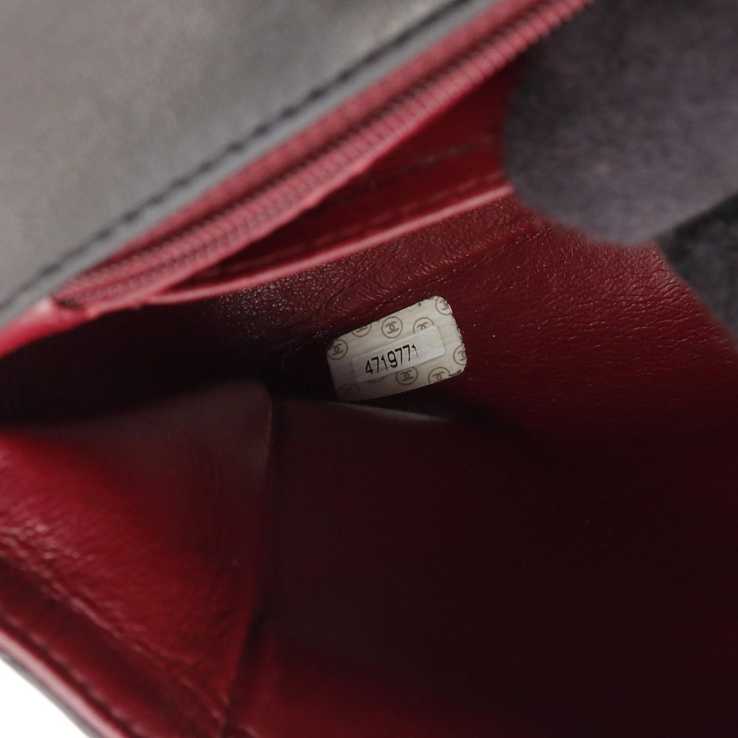 CHANEL Matelassé Handbag in Black Lambskin - Timeless Elegance