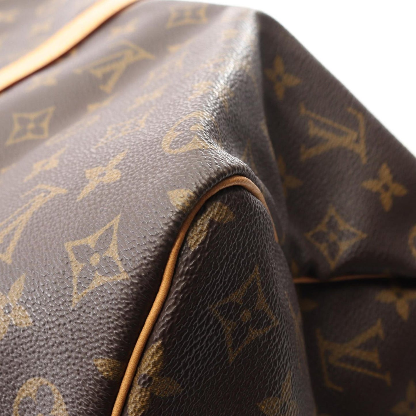 Louis Vuitton Monogram Keepall 50 Boston Bag - Timeless Elegance