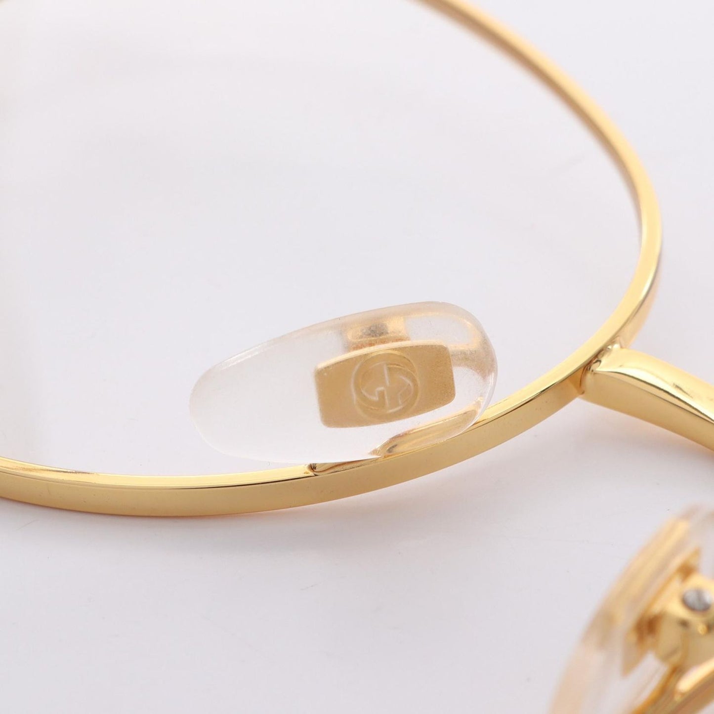 GUCCI Gold-Toned Eyewear - Timeless Elegance for Women