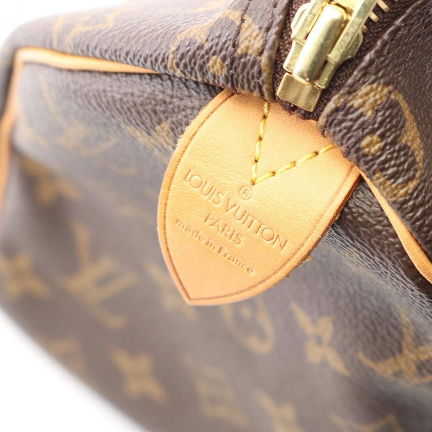 Louis Vuitton Monogram Speedy 25 Handbag - Timeless Elegance