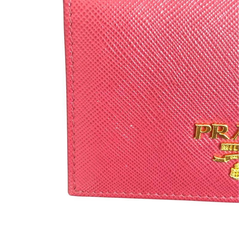 PRADA Saffiano Logo Card Case - Exquisite Luxury Accessory
