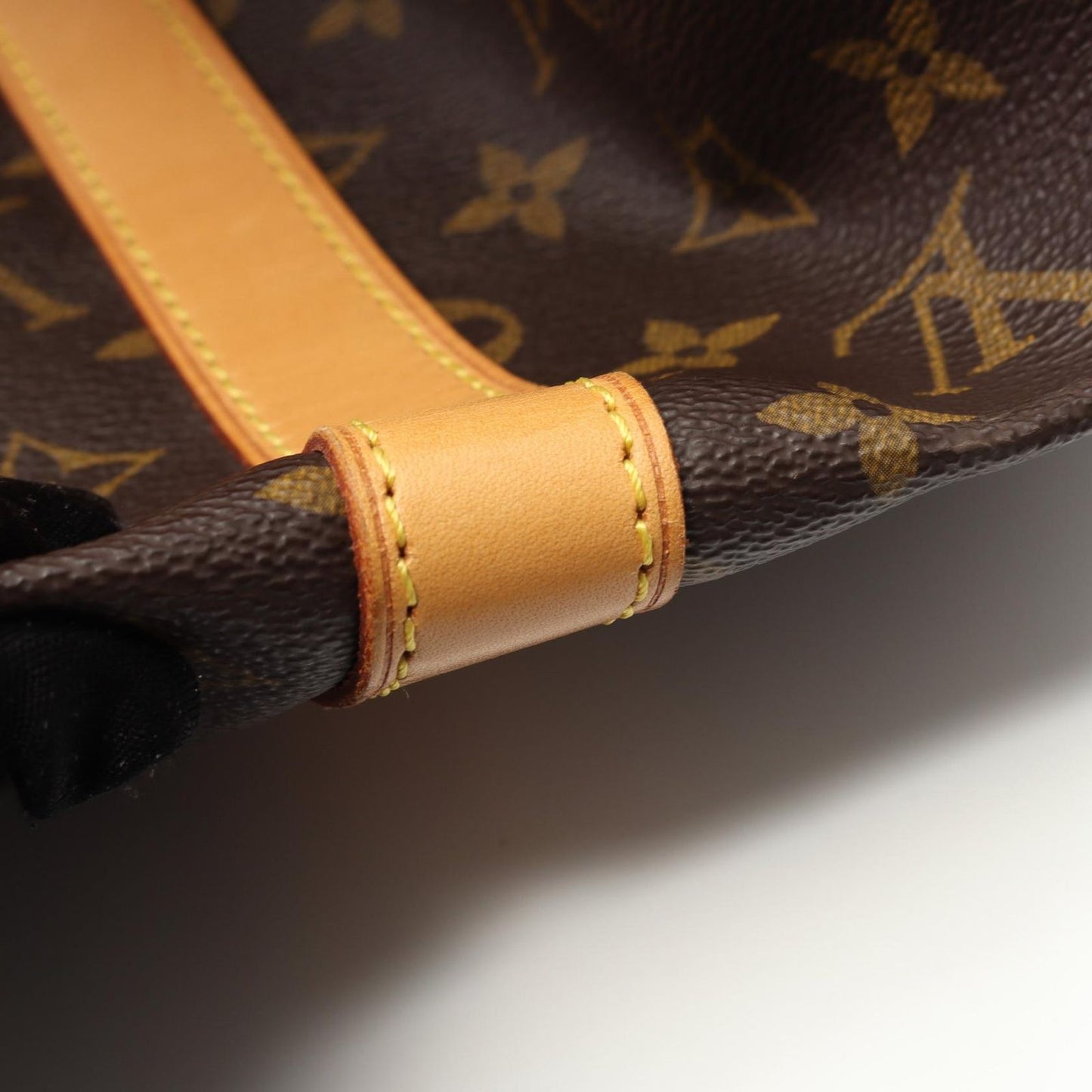Louis Vuitton Monogram Keepall 50 Boston Bag - Timeless Elegance