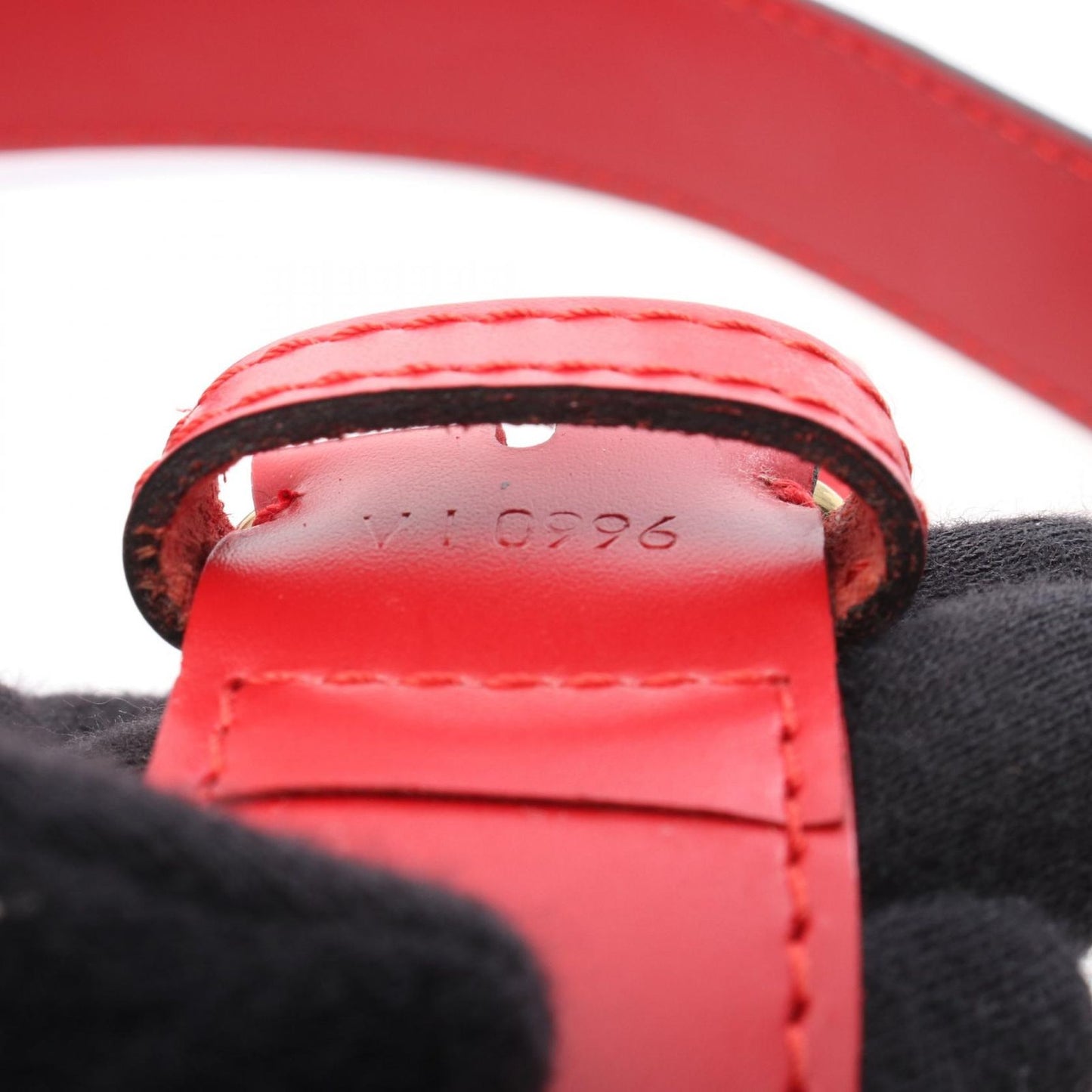 Louis Vuitton Sac De Paille PM in Castilian Red - Exquisite Craftsmanship