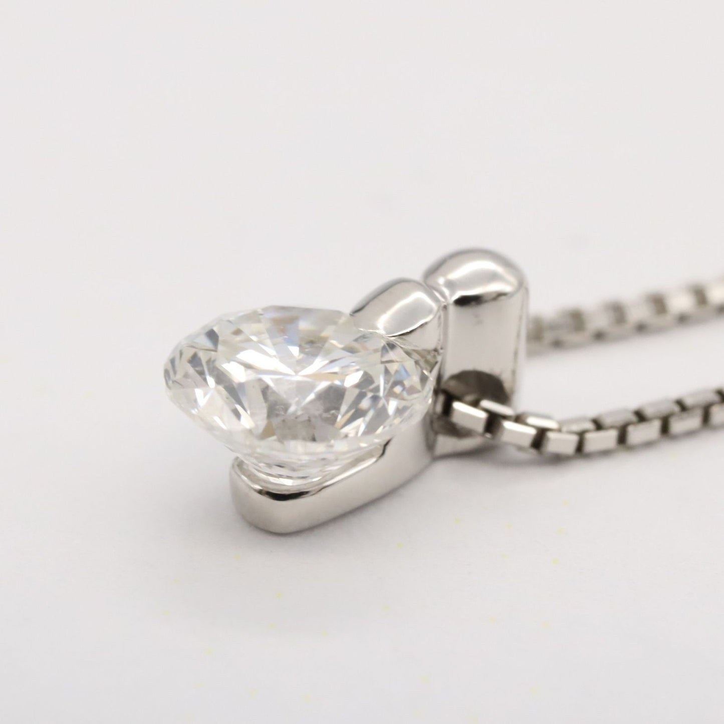 Exquisite Diamond Pendant Necklace in Platinum - 0.563ct