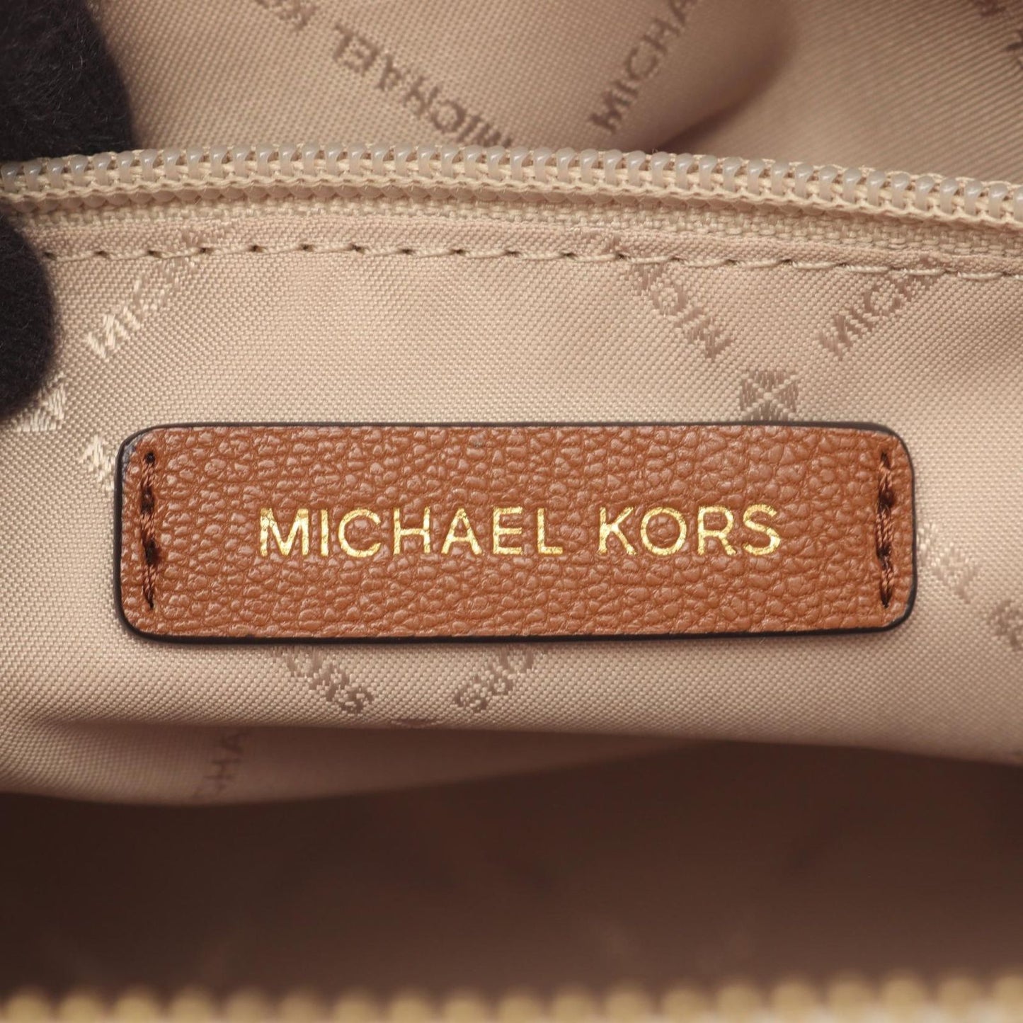 Michael Kors Charlotte MD Messenger Handbag - White/Brown