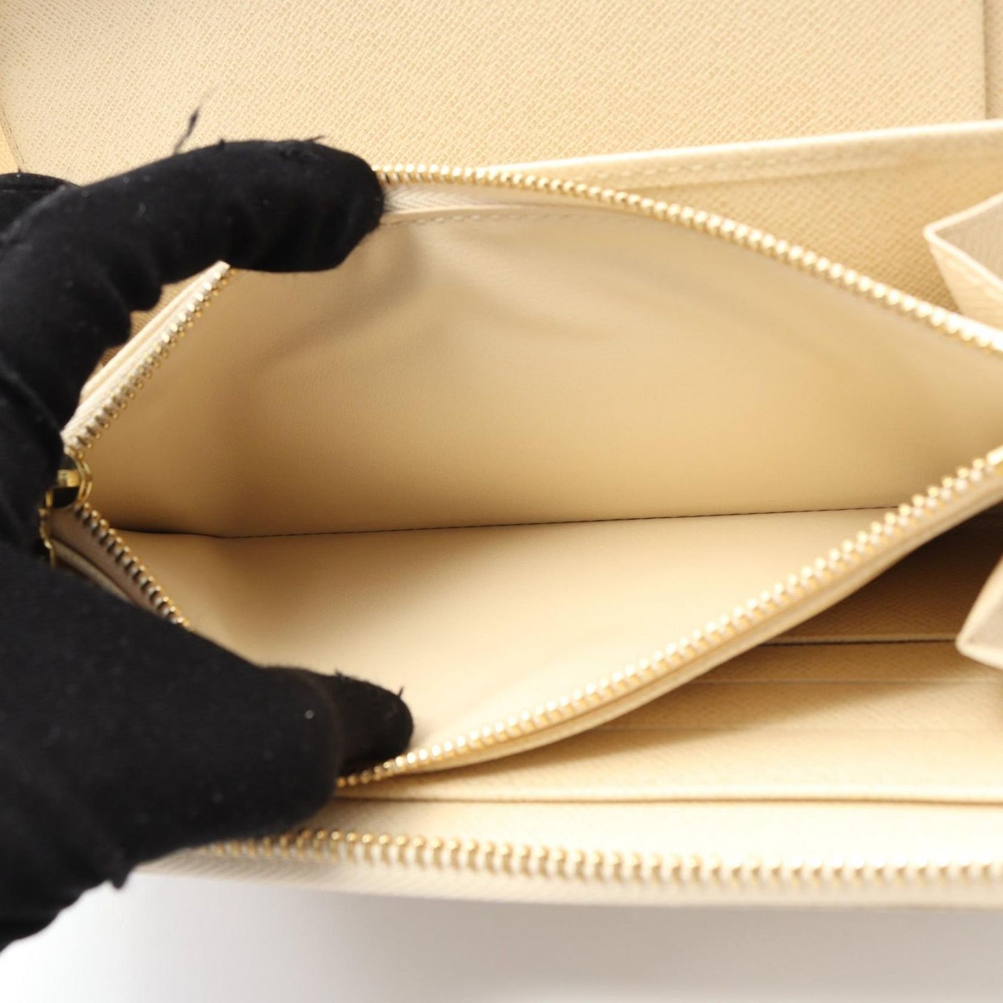 Louis Vuitton Zippy Organizer Wallet in Damier Azur Canvas