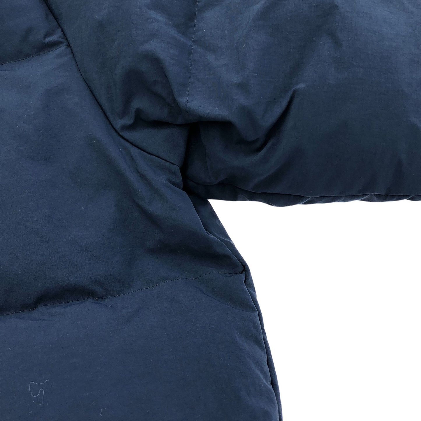 THE NORTH FACE Navy Down Jacket - Timeless Outdoor Elegance