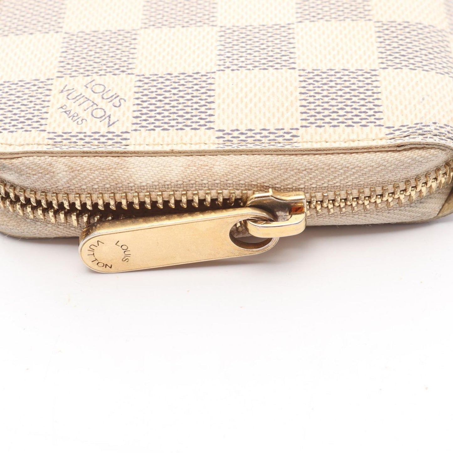 Louis Vuitton Damier Azur Zippy Wallet - Timeless Elegance