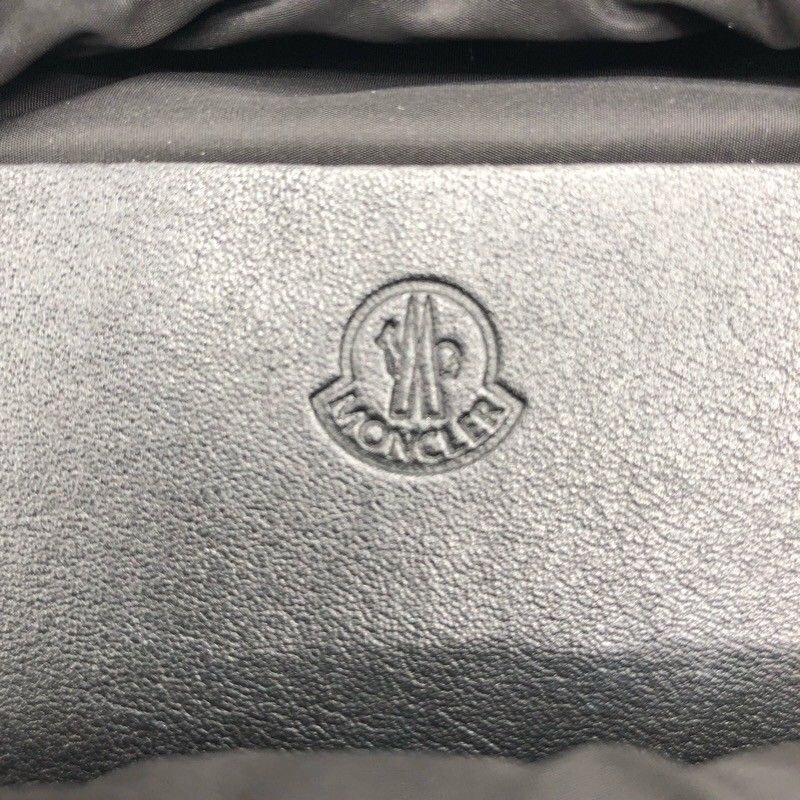 Moncler Kilia Small Shoulder Bag - Red Nylon - Unisex Elegance