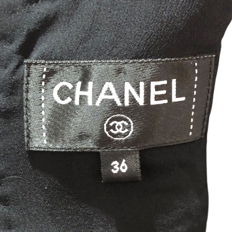 CHANEL Black Tweed Sleeveless Dress with Check Pattern - P74449