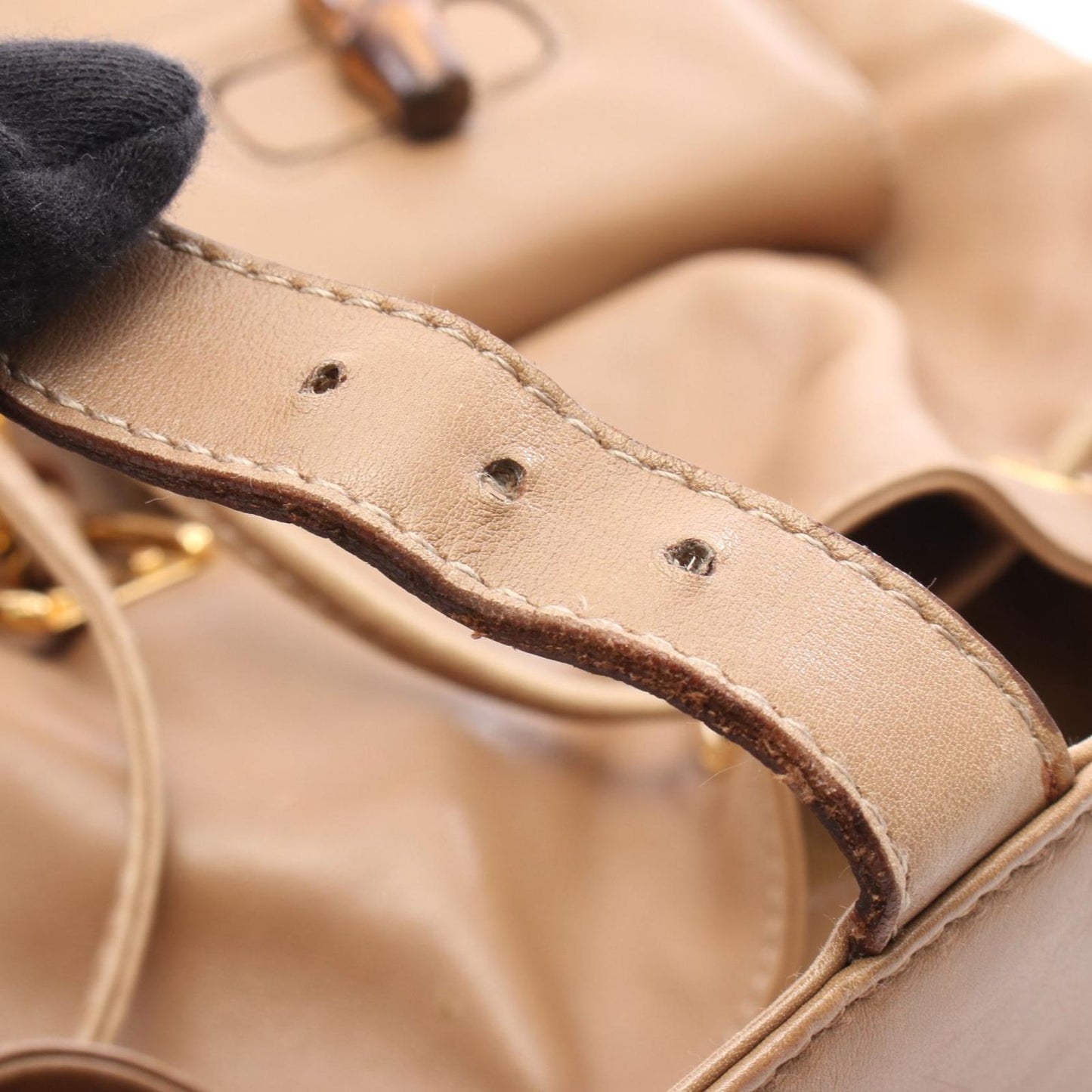 GUCCI Bamboo Backpack in Beige Leather - Timeless Elegance