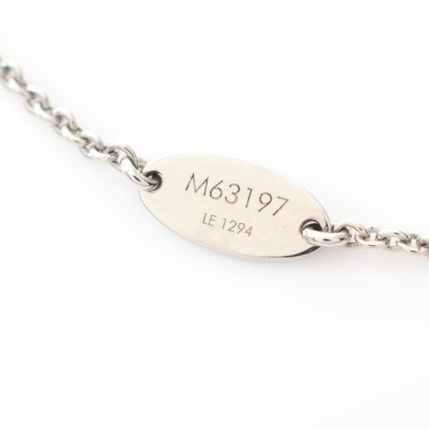 Louis Vuitton Essential V Necklace in Silver Stainless Steel