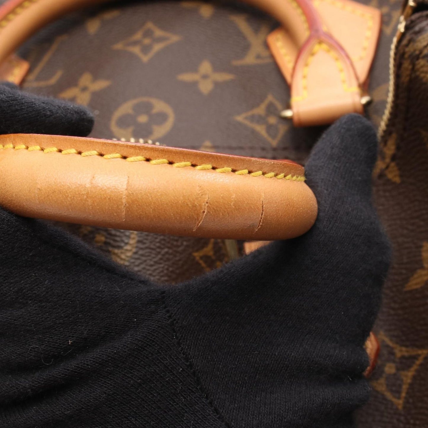 Louis Vuitton Monogram Speedy 30 Handbag - Timeless Elegance