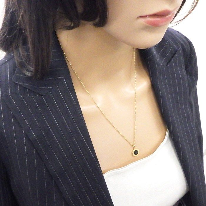 BVLGARI Onyx Circle Necklace in 18K Yellow Gold - Timeless Elegance