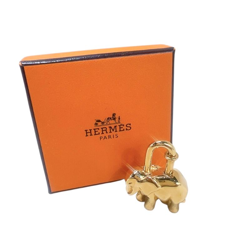 HERMES Elephant Cadena Gold Metal Accessory for Women