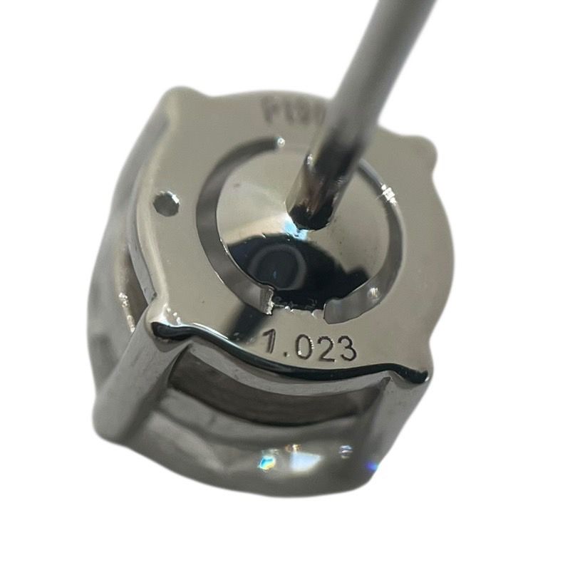 Exquisite Diamond Earrings in Platinum - 2.035ct Total Weight