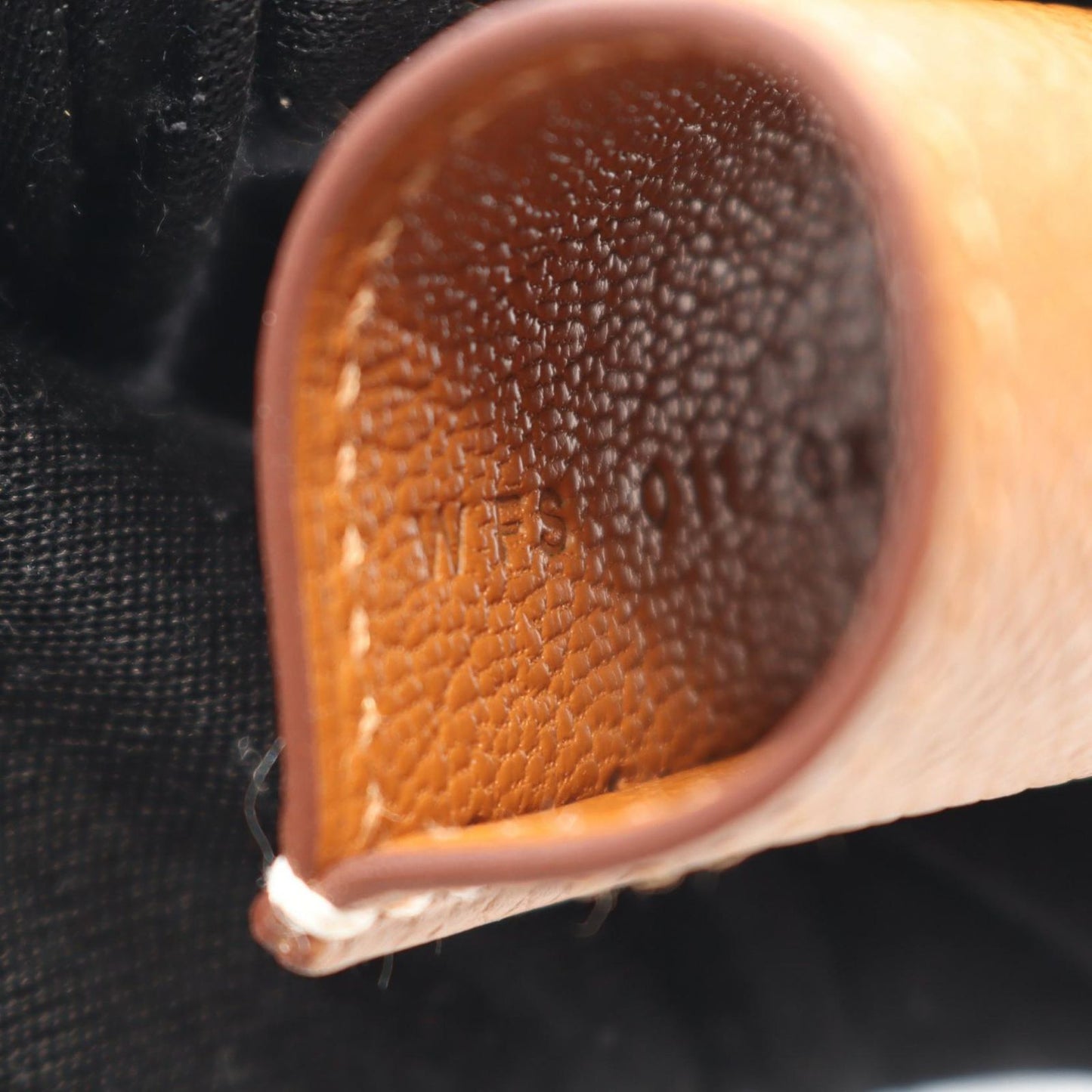 HERMES Gold Lipstick Case - Unused Luxury Accessory