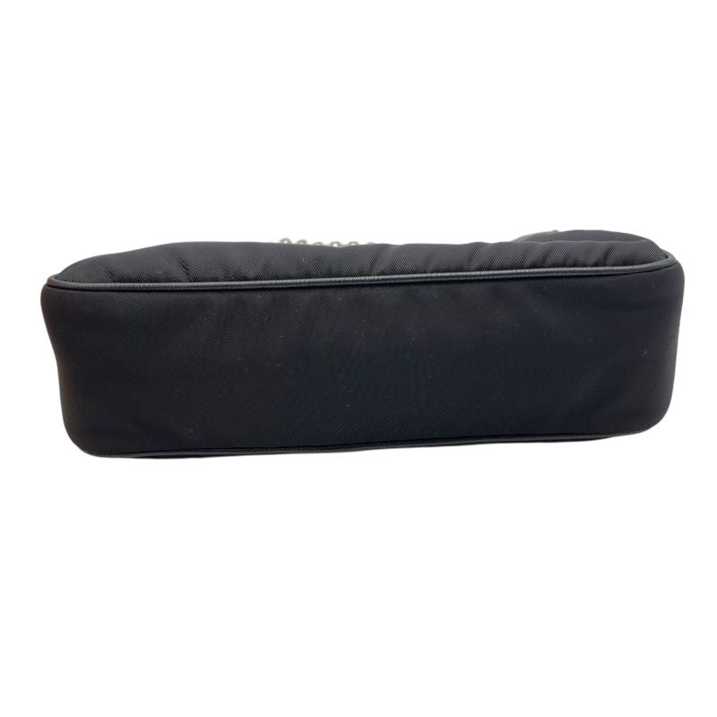 PRADA Re-Edition 2005 Black Nylon Shoulder Bag - Timeless Elegance