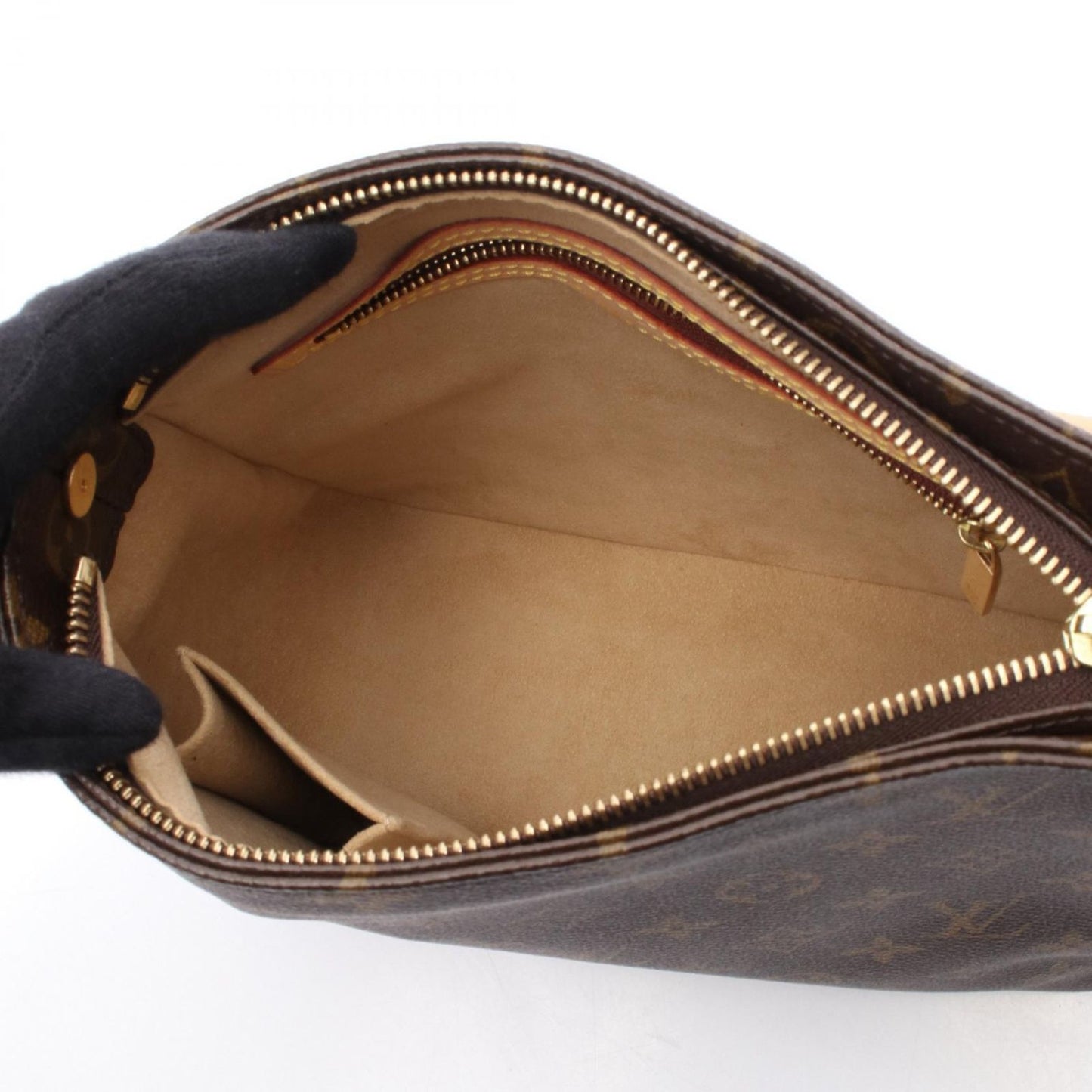 Louis Vuitton Looping MM Shoulder Bag - Timeless Elegance