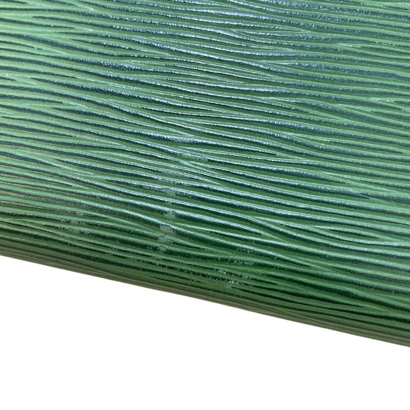 Louis Vuitton Green Epi Pochette Accessoires M52944 - Timeless Elegance