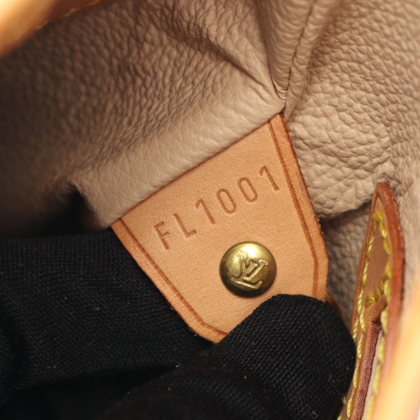 Louis Vuitton Monogram Bucket PM Handbag - Timeless Elegance