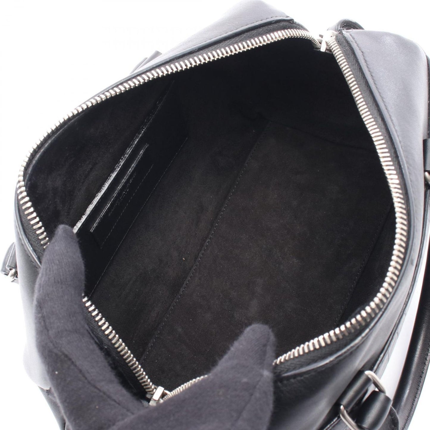 Yves Saint Laurent Baby Duffle Handbag in Black Leather